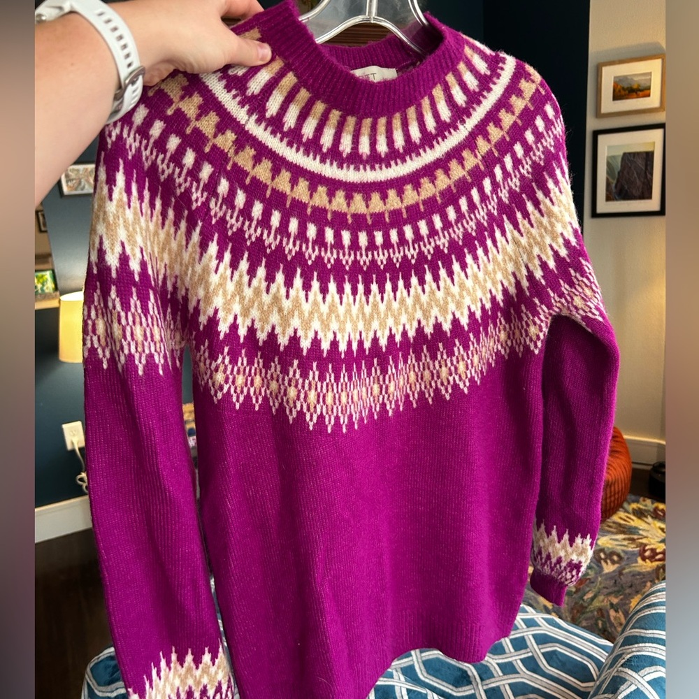 Vibrant Loft Sweater, magenta and white, size small